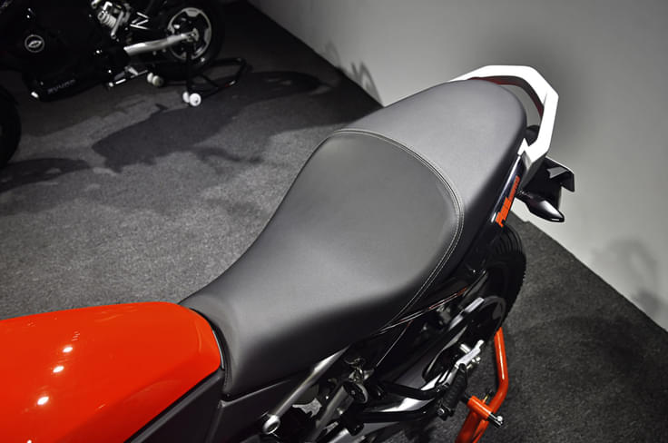 Single seat set-up looks spacious. Single seat set-up looks spacious.