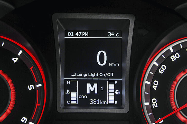 The MID displays the current gear in automatic as well as the manual mode.