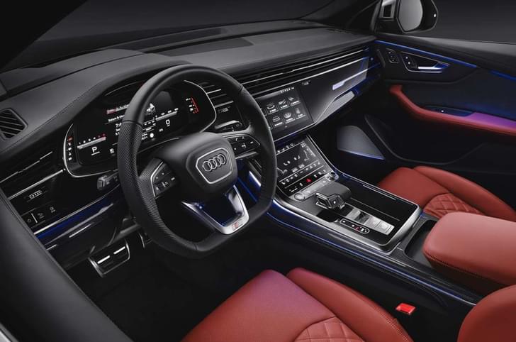 Audi Q8 Dashboard