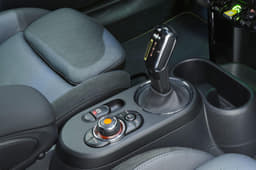 2019 Mini Cooper SE image gallery