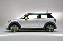 2019 Mini Cooper SE image gallery