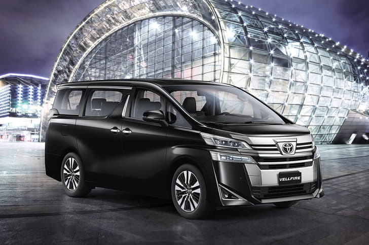 2019 Toyota Vellfire image gallery