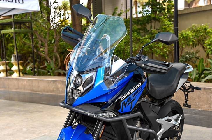 The 650MT gets a large adjustable windscreen.