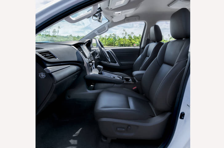 Mitsubishi Pajero Sport facelift image gallery