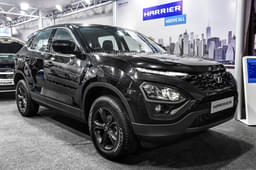 Tata Harrier Front Right Three Quarter