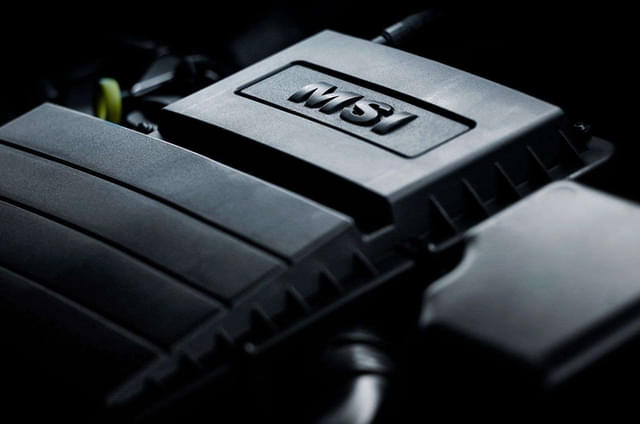 Open Bonnet Engine Shot Image - 4950