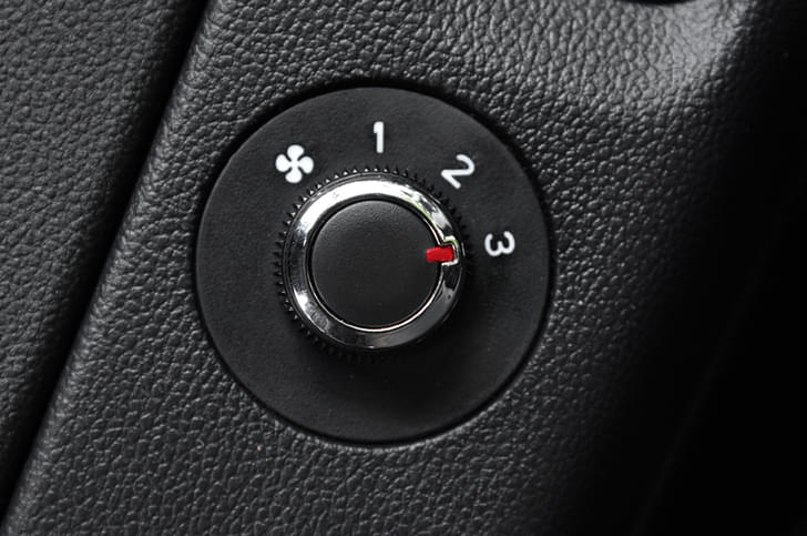 2019 Renault Triber image gallery