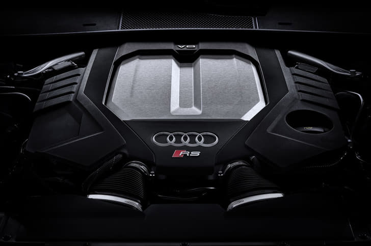 2020 Audi RS6 Avant image gallery