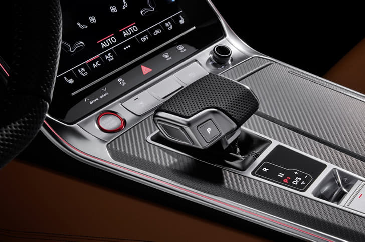 2020 Audi RS6 Avant image gallery