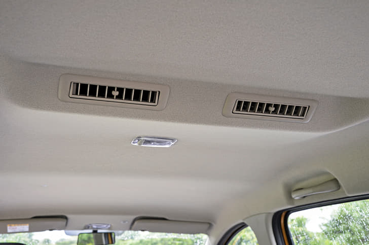 2019 Renault Triber image gallery