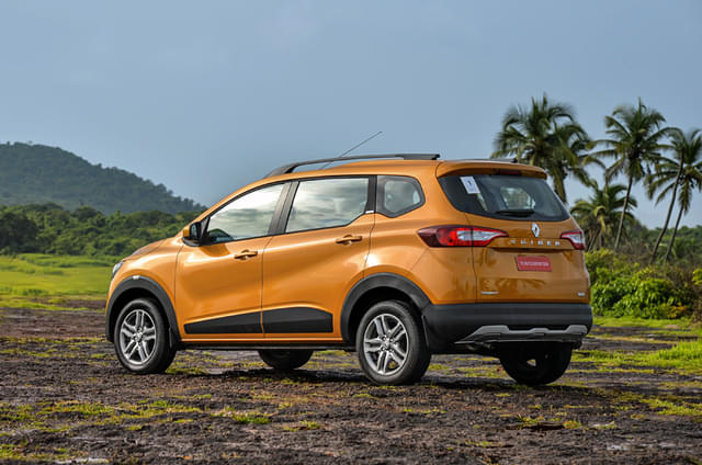 Rear View Image - 9854