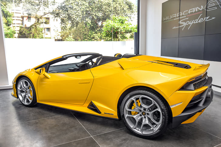 Lamborghini Huracan Evo Spyder image gallery