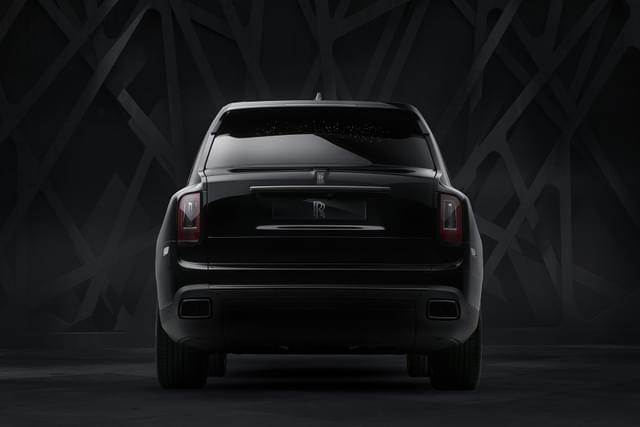 Rear View Image - 555
