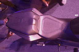 Ultraviolette F77 image gallery