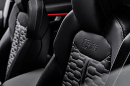 Audi Q8 Front Row Seats