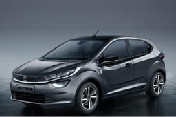 Tata Altroz Front Left Three Quarter