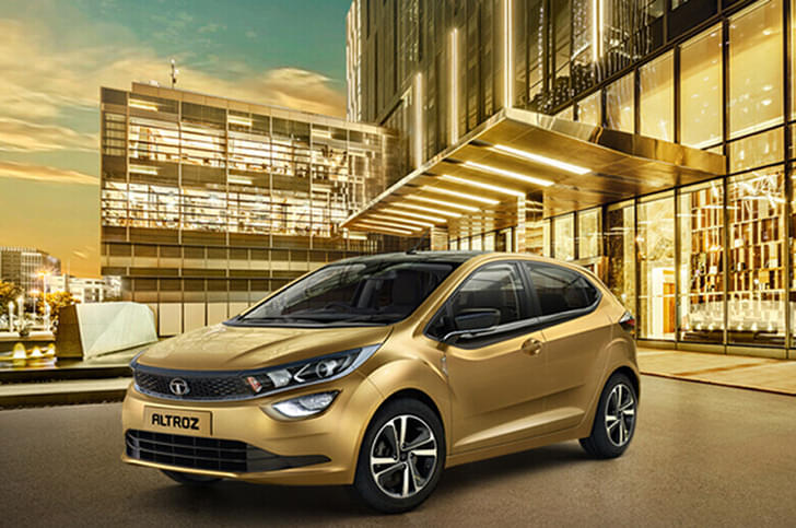 Tata Altroz Front Right Three Quarter