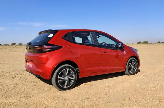 Rear View Image - 4815