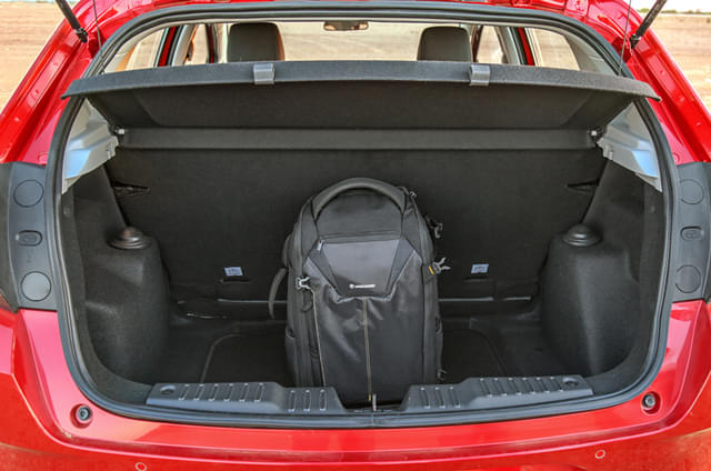 Rear View Image - 4825