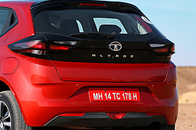 Rear View Image - 4811