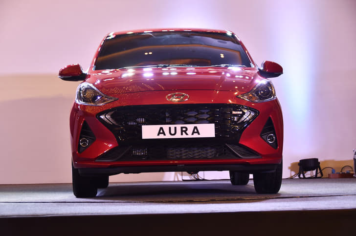 2020 Hyundai Aura image gallery