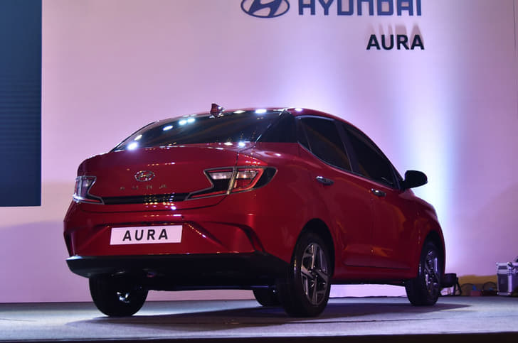 2020 Hyundai Aura image gallery