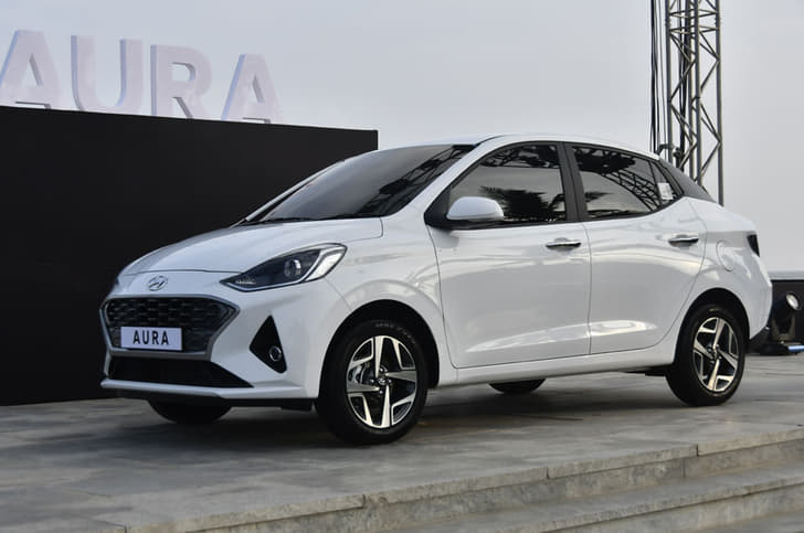 2020 Hyundai Aura image gallery