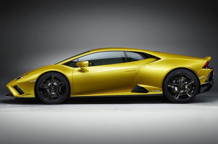2020 Lamborghini Huracan Evo RWD image gallery