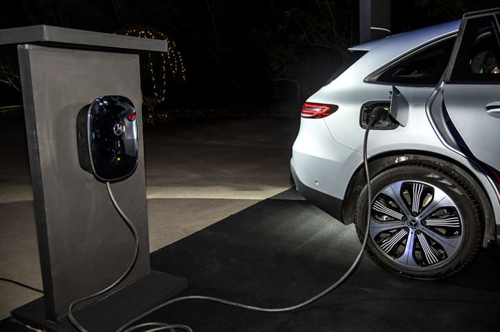 Mercedes-Benz EQC image gallery