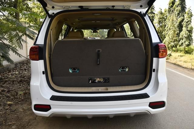 Rear View Image - 4588