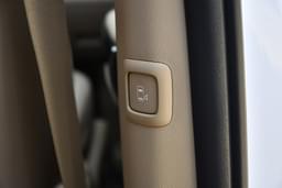 Kia Carnival Door Controls