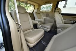 Kia Carnival Second Row Seats