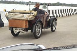 Austin 7 happily cruising on the ECR.