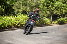 The 450X is planted around corners