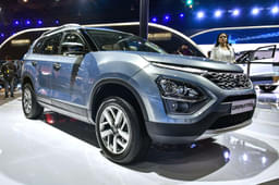 Tata Safari Front Right Three Quarter