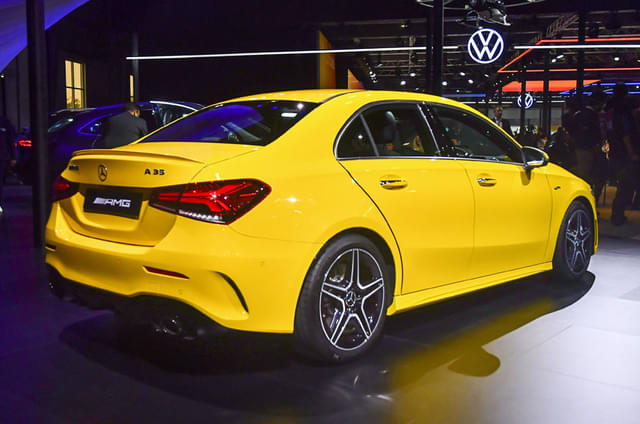Rear View Image - 9932