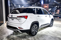 2020 MG Hector Plus image gallery