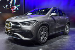 Mercedes Benz Gla Front Left Three Quarter
