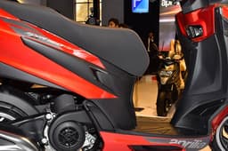 Aprilia SXR125, SXR160 gets an elongated footboard.