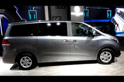 MG G10 MPV image gallery