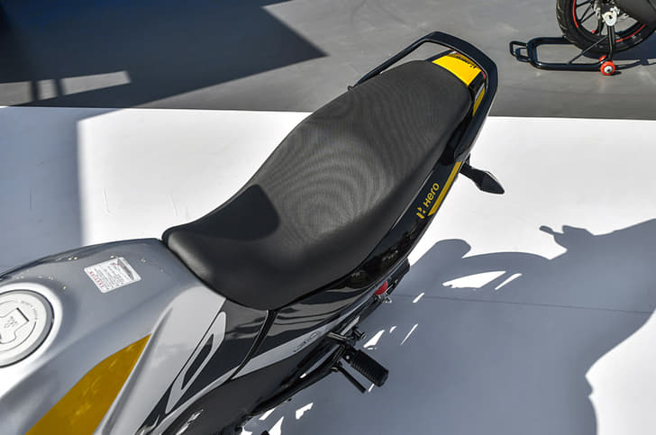 The BS6 Hero Passion Pro uses a single seat.