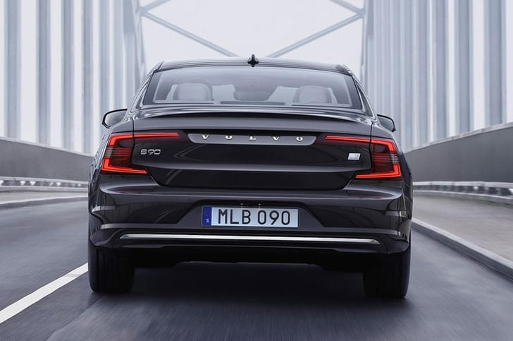 Volvo S90 Rear View
