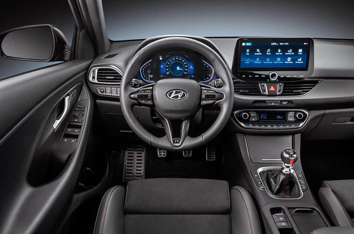 2020 Hyundai i30 hatchback image gallery