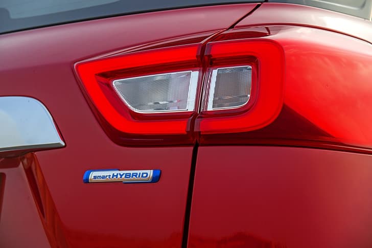 Hybrid tech is exclusive to automatic versions. 