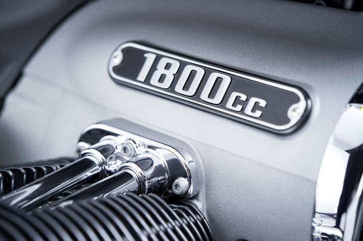 The R18 is powered by a massive 1,802cc air-and-oil-cooled engine - the largest Boxer engine on a BMW to date.