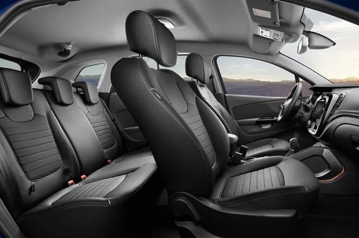 2020 Renault Captur facelift image gallery