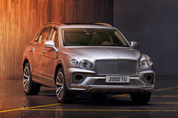 Bentley Bentayga Front Right Three Quarter
