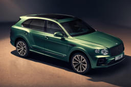 Bentley Bentayga Front Right Three Quarter