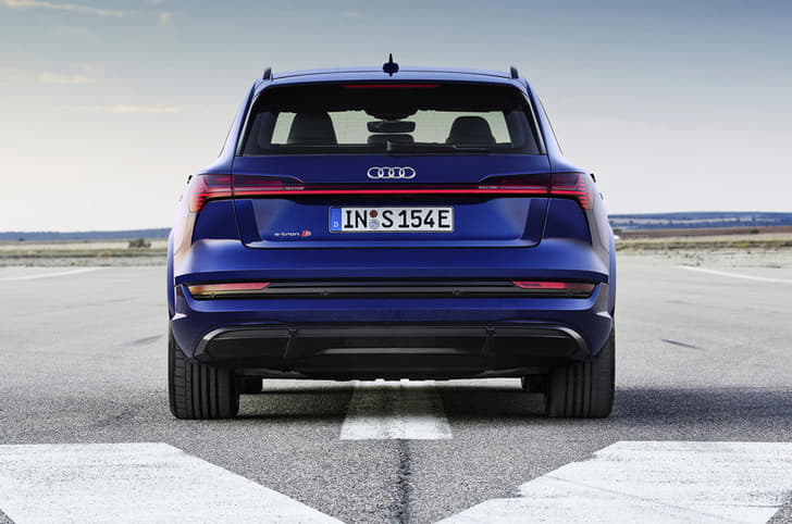 2020 Audi e-tron S image gallery