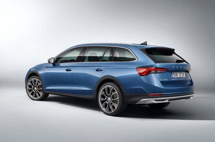 2020 Skoda Octavia Scout image gallery